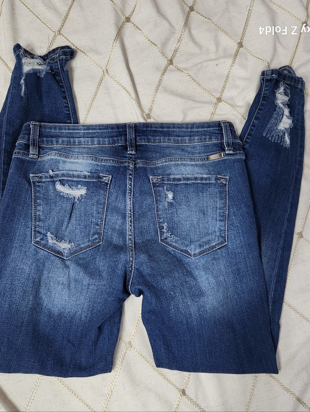 KanCan Distressed Skinny Jeans Medium Dark Wash Stretch Size 27 Waist 5/6 EUC - Picture 7 of 7